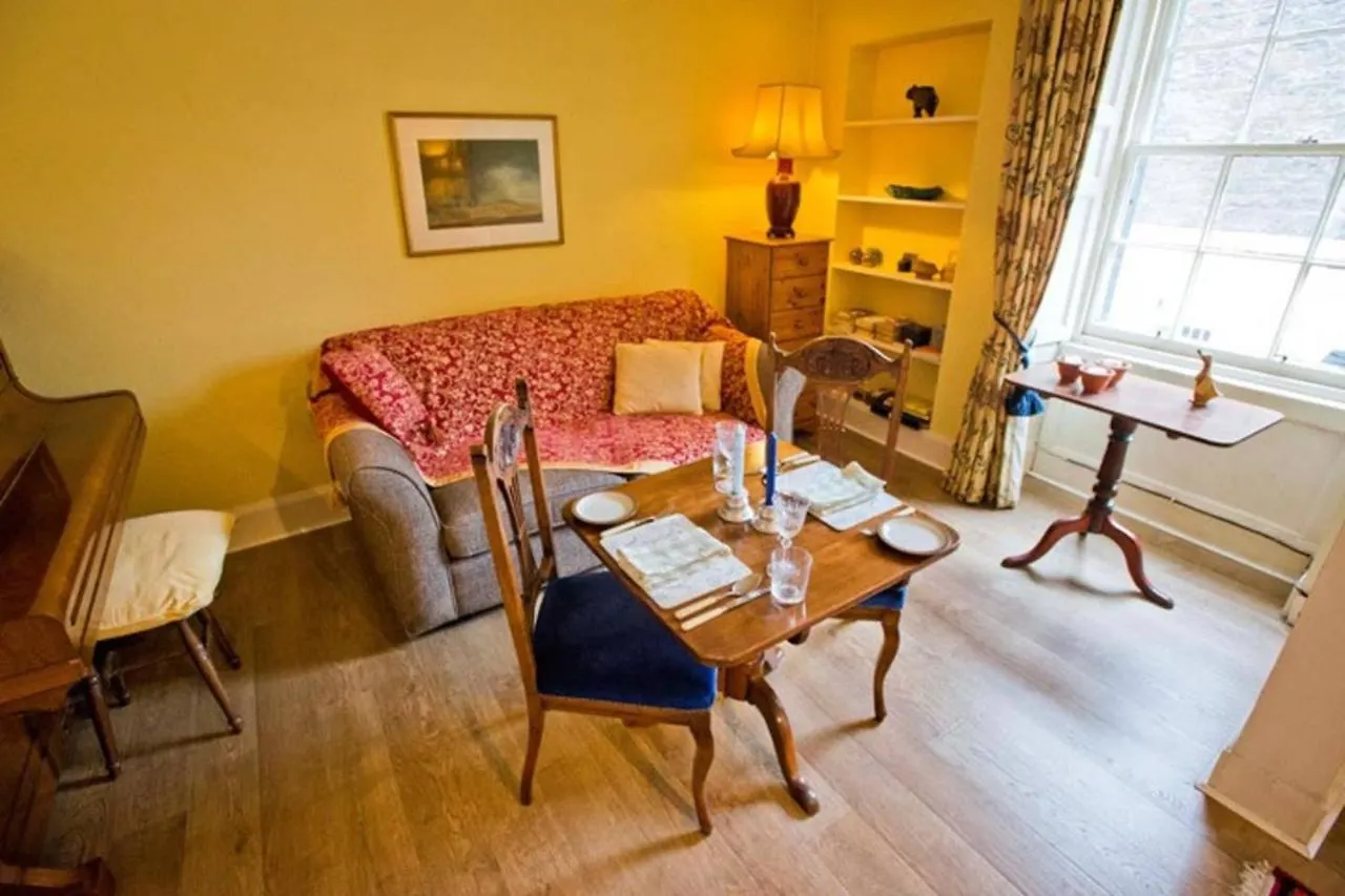 Thistle Street Apartment At Heart Of The City Centre Edinburgh Großbritannien